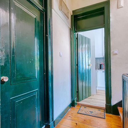 Апартаменты Historic Gem & Modern Loft In The Heart Of Лиссабон Экстерьер фото